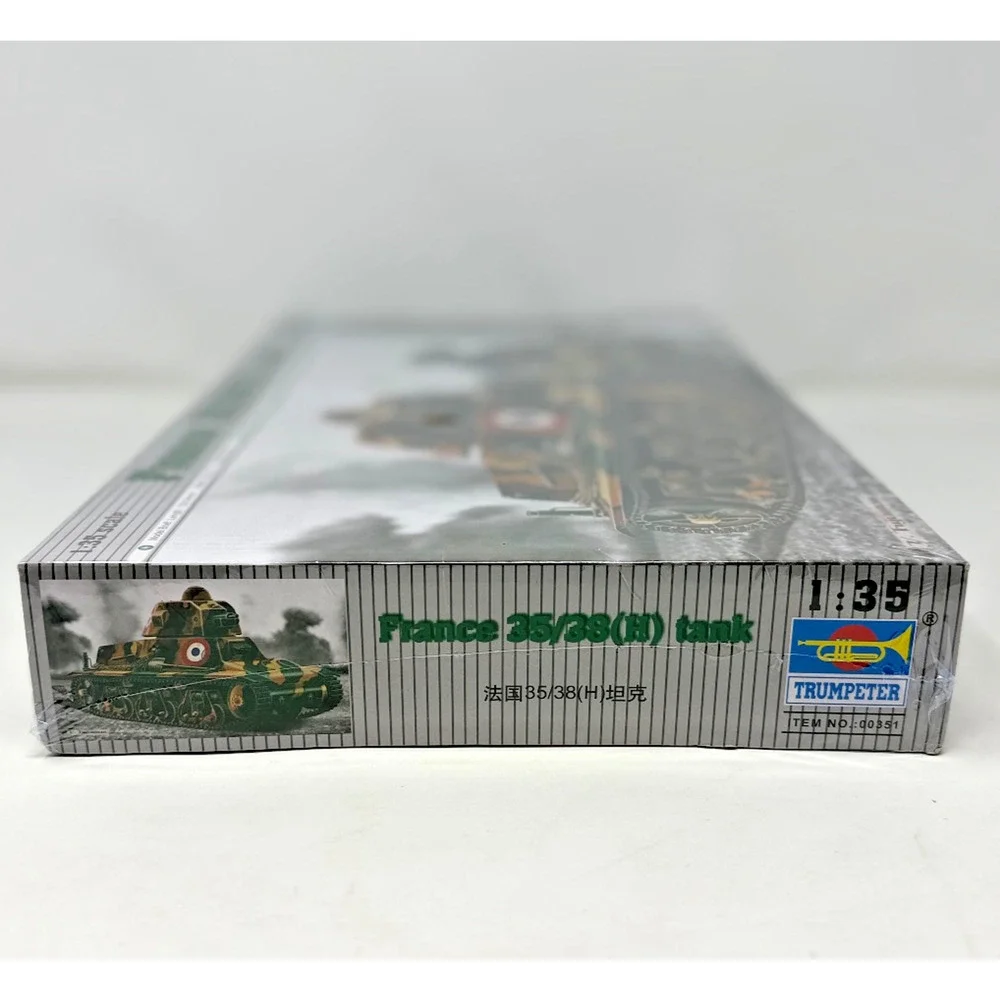 Trumpeter 00351 1/35 France 35/38(H) Tank Model Kit New Sealed